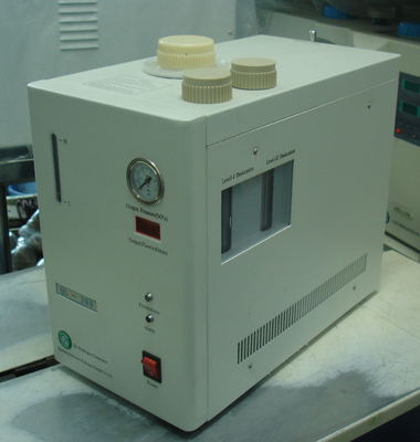 99.9999% H2 शुद्धता AC 220v/110v वोल्टेज के लिए उच्च दबाव हाइड्रोजन जनरेटर CE अनुमोदित